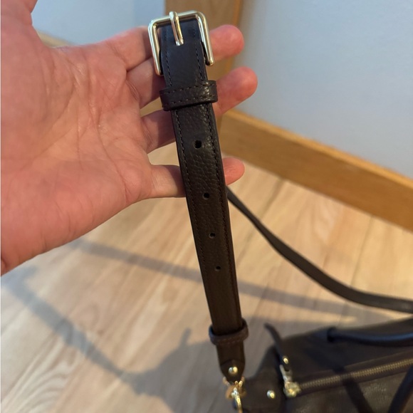 Talbots gorgeous chocolate brown leather. Detachable strap & top handle design - Picture 9 of 14